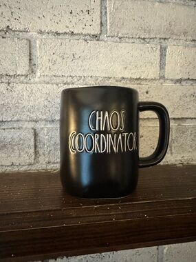 Chaos Coordinator Rae Dunn